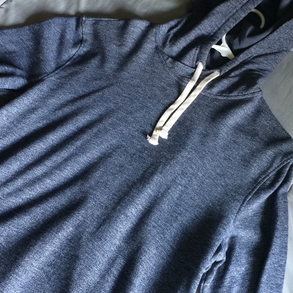 Sweatshirt - Picture 2 of 2